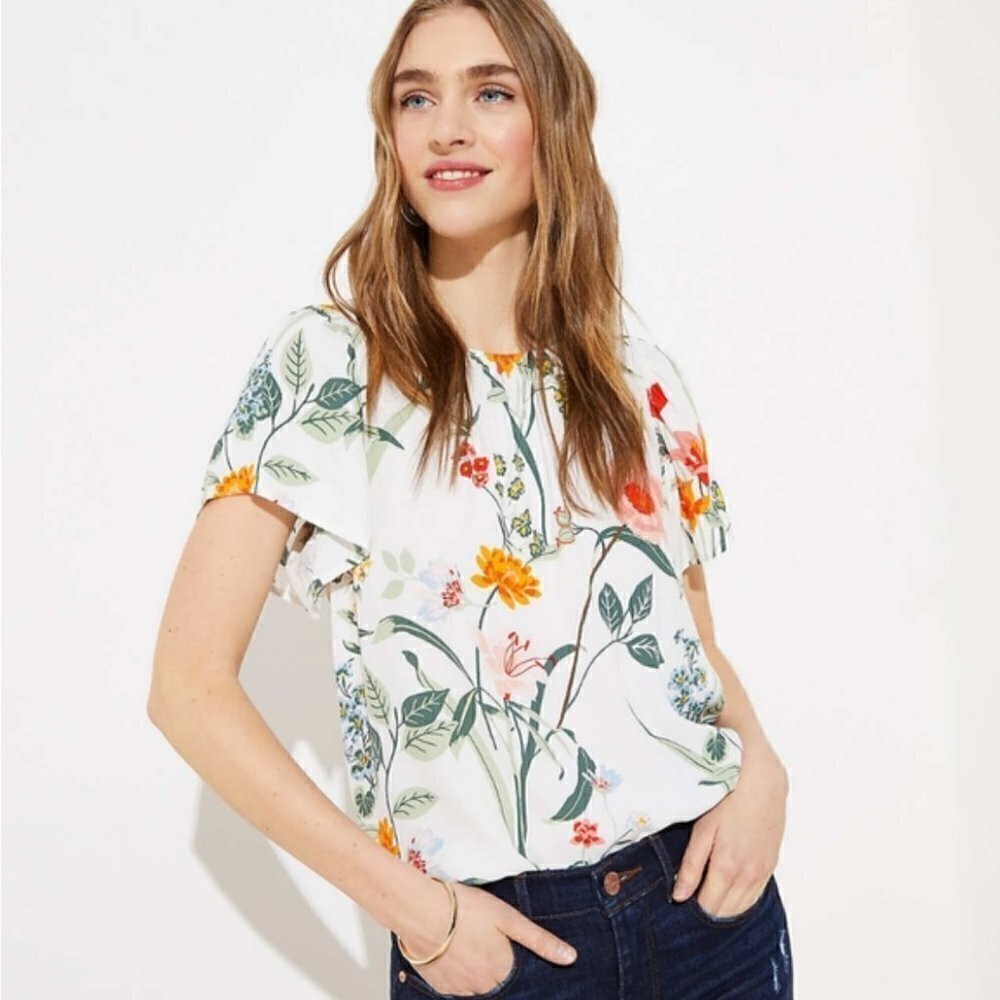 Loft Women's Size Small Floral Button Back Blouse White Flutter Sleeve Flowy